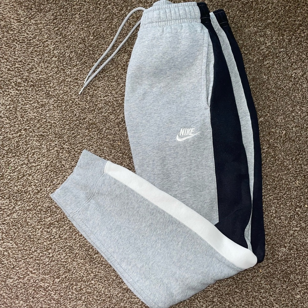 Nike joggers